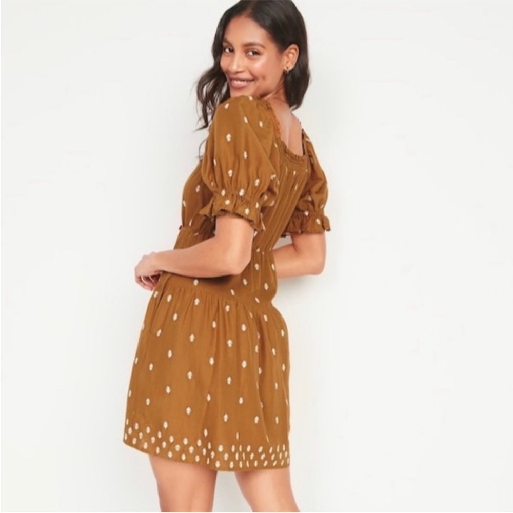 Floral embroidered dress